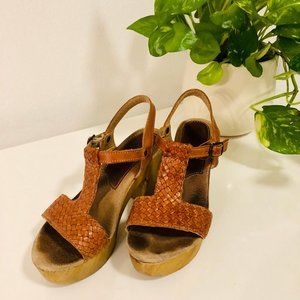 Branded platform sandal